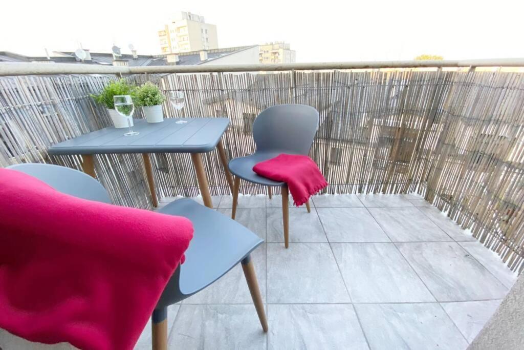 Style Apartment Next To Kazimierz And Old Town + Netflix 크라쿠프 외부 사진