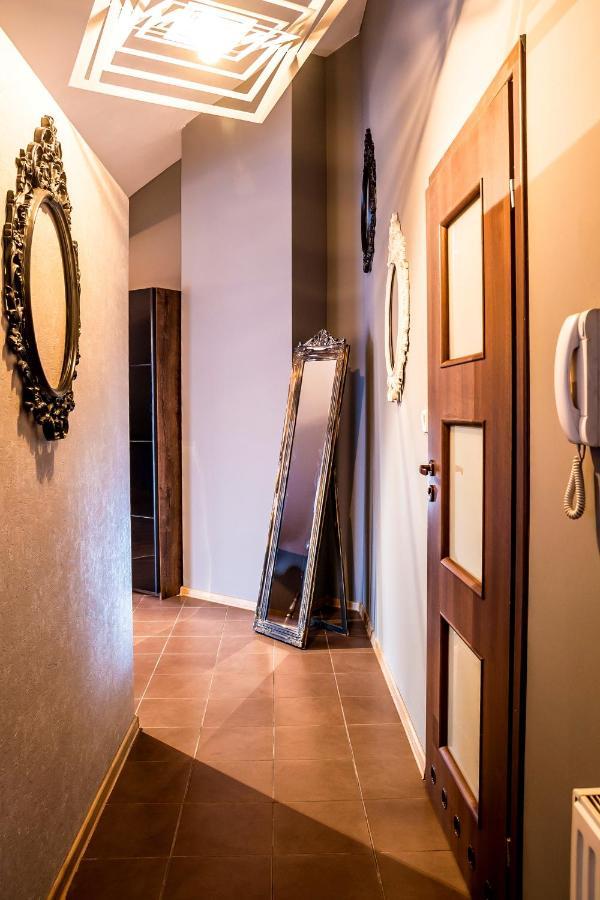 Style Apartment Next To Kazimierz And Old Town + Netflix 크라쿠프 외부 사진